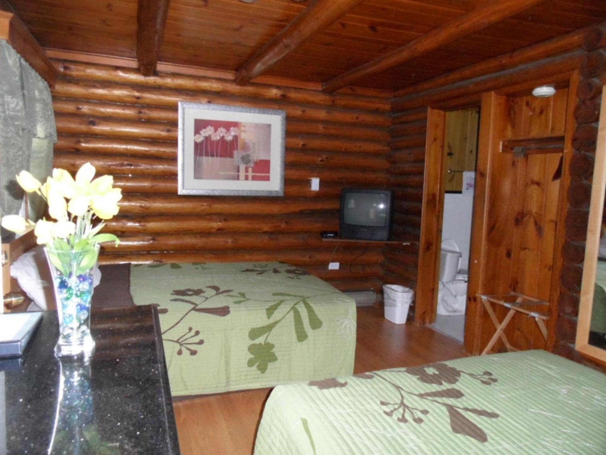 Seven Dwarfs Cabin - On The Brook Cabins Lake George Phòng bức ảnh