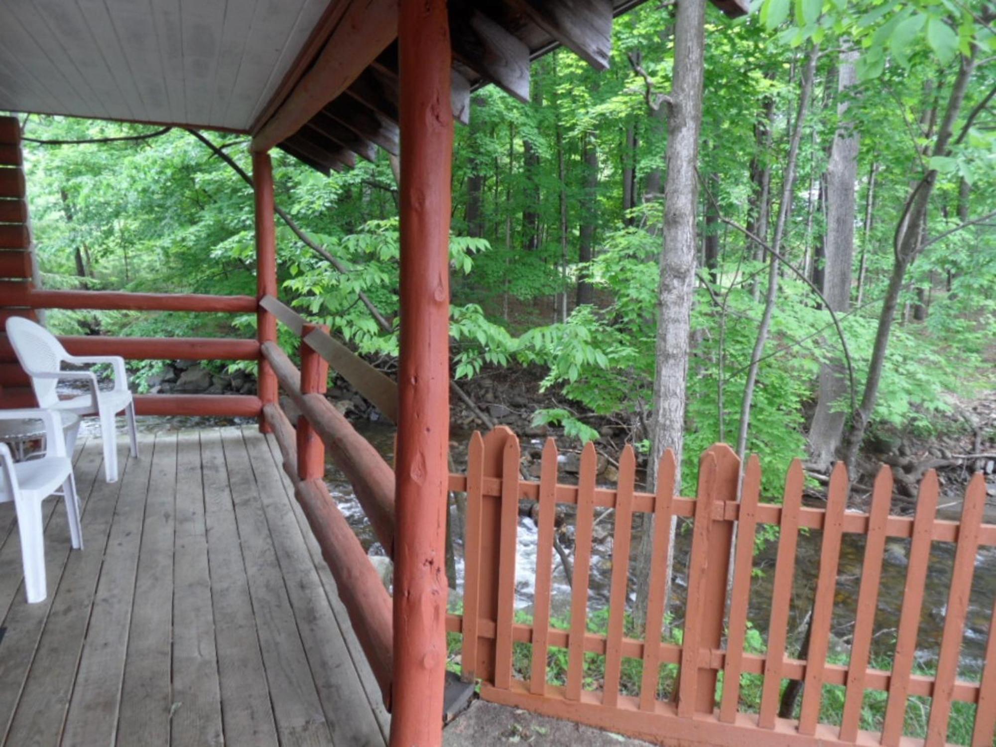 Seven Dwarfs Cabin - On The Brook Cabins Lake George Phòng bức ảnh